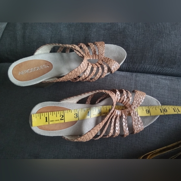Aerosoles Tan Weave Wedge Heel Sandals 8.5 - Picture 11 of 11